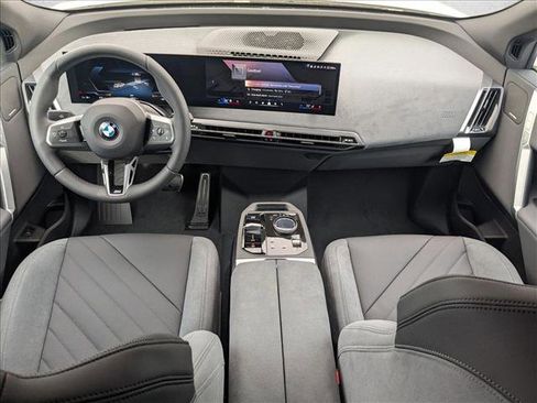 New 2026 BMW iX xDrive45 image 15