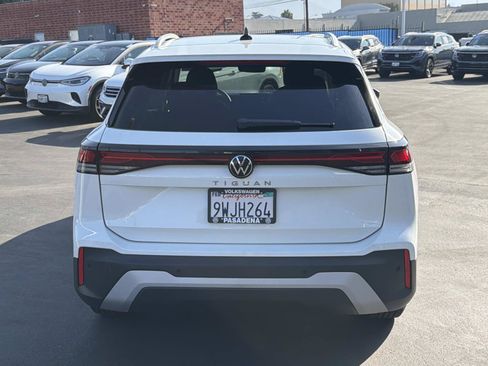 Certified 2026 Volkswagen Tiguan S FWD image 4