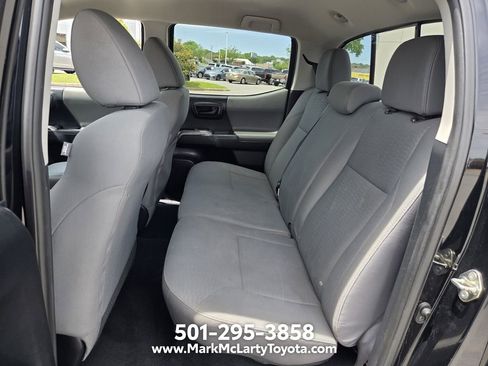Used 2018 Toyota Tacoma SR5 RWD image 10