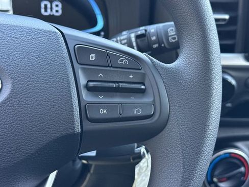 New 2026 Hyundai Venue SE FWD image 25