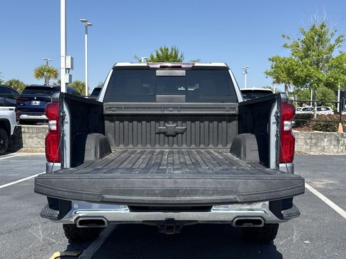 Used 2024 Chevrolet Silverado 1500 LTZ AWD/4WD image 31
