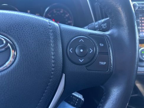 Used 2016 Toyota RAV4 SE image 22