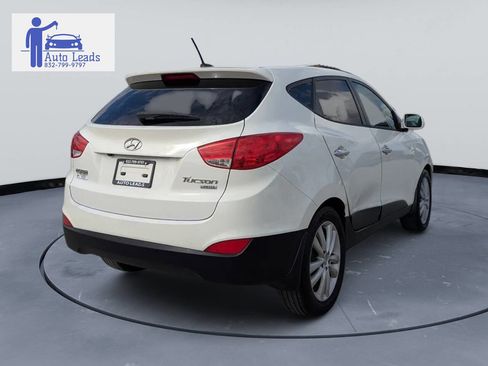 Used 2011 Hyundai Tucson Limited w/ Premium Pkg 3 image 5