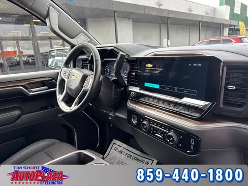 Used 2024 Chevrolet Silverado 1500 LT AWD/4WD image 42