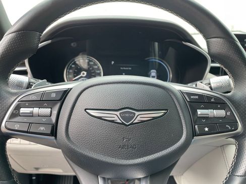 Used 2025 Genesis G70 2.5T image 31