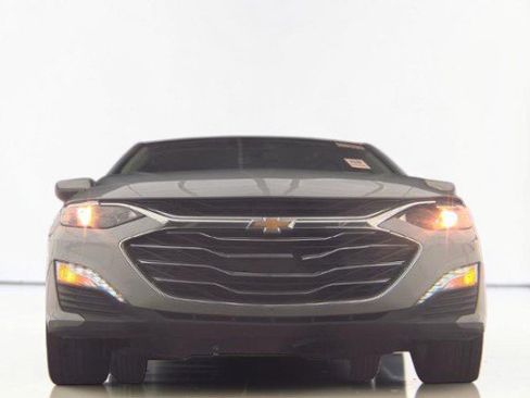 Used 2024 Chevrolet Malibu LT FWD image 3