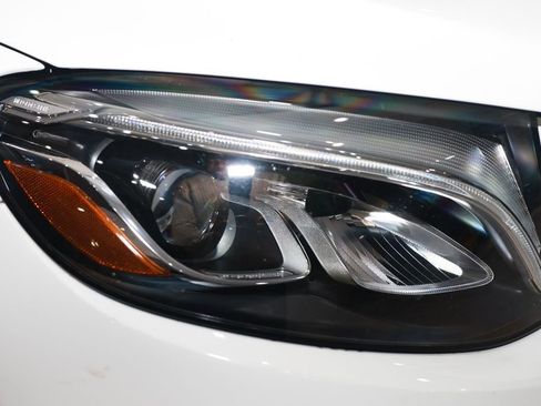 Used 2019 Mercedes-Benz GLC 63 AMG 4MATIC image 34