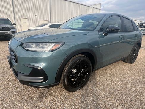 New 2026 Honda HR-V Sport image 5