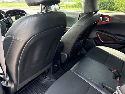 Used 2021 Kia Soul Turbo FWD image 15