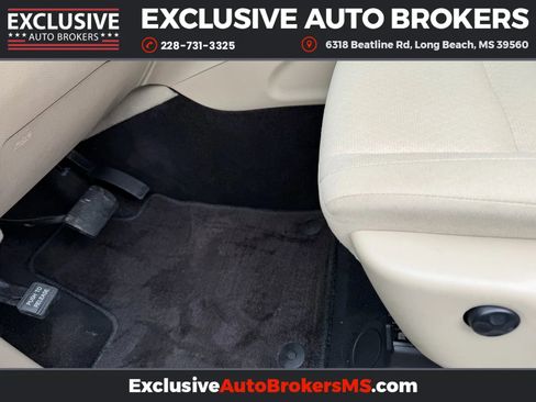 Used 2018 Jeep Grand Cherokee Laredo image 14