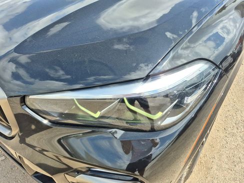 Used 2021 BMW X5 M50i image 10