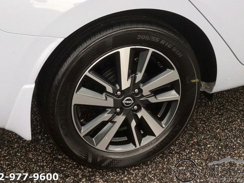 New 2025 Nissan Versa SV image 8