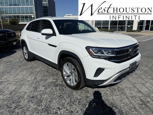 Used 2020 Volkswagen Atlas Cross Sport SE image 1