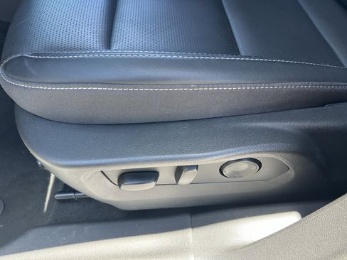 Certified 2024 Buick Envision Preferred AWD/4WD image 28