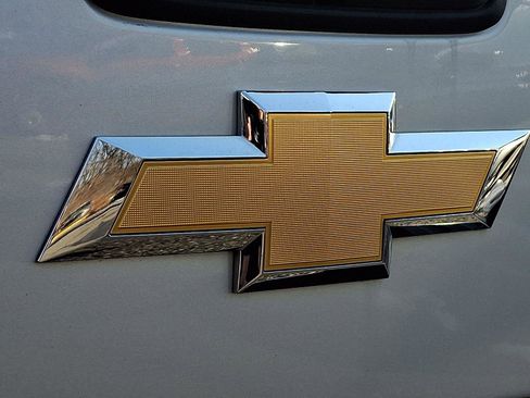 Used 2015 Chevrolet Silverado 1500 LT image 29