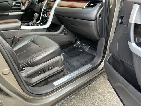 Used 2013 Ford Edge Limited AWD/4WD image 18