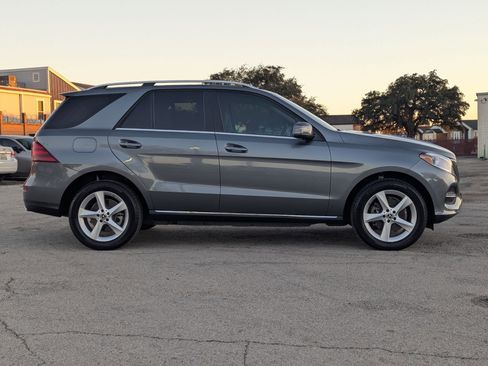 Used 2018 Mercedes-Benz GLE 350 4MATIC image 3