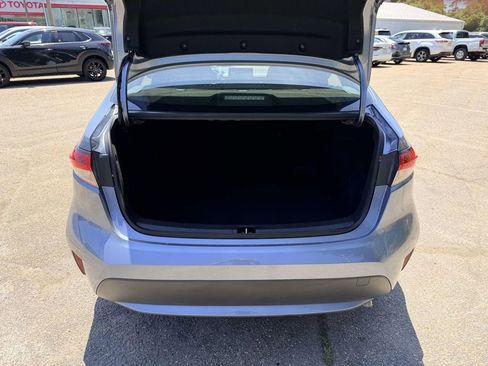 Used 2022 Toyota Corolla LE FWD image 15