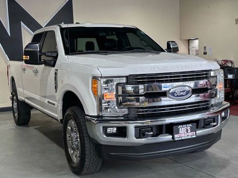 Used 2017 Ford F350 Lariat w/ Lariat Ultimate Package AWD/4WD image 3