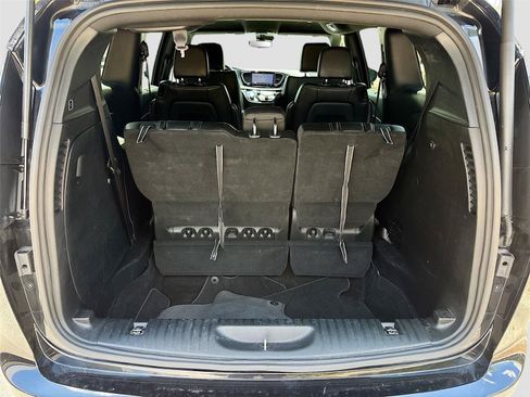 Used 2025 Chrysler Pacifica Select FWD image 26