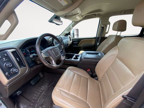 Used 2019 GMC Sierra 3500 Denali w/ Duramax Plus Package image 23