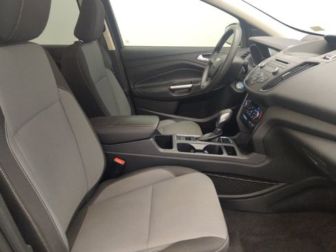 Used 2018 Ford Escape SE FWD image 21