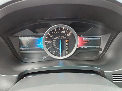 Used 2015 Ford Explorer Limited image 3