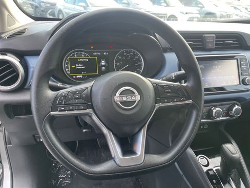 Used 2025 Nissan Versa SV FWD image 28