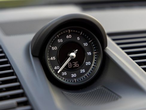 Certified 2025 Porsche 911 Carrera 4 GTS image 32