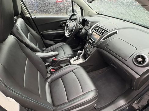 Used 2016 Chevrolet Trax LTZ AWD/4WD image 28