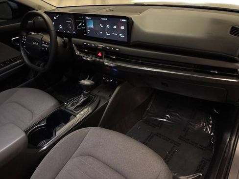 Certified 2025 Kia K4 EX image 20