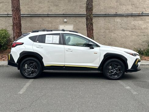 Used 2024 Subaru Crosstrek 2.5i Sport w/ Popular Package #4A AWD/4WD image 2