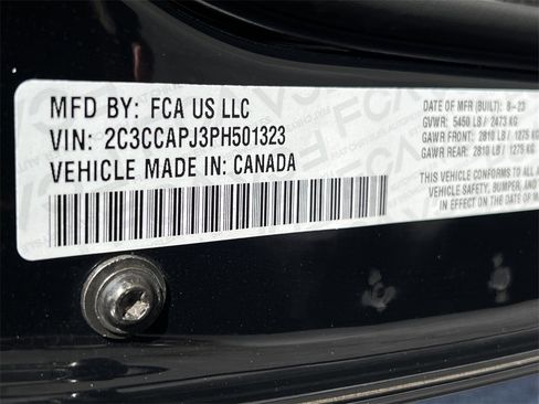 Used 2023 Chrysler 300 C image 30