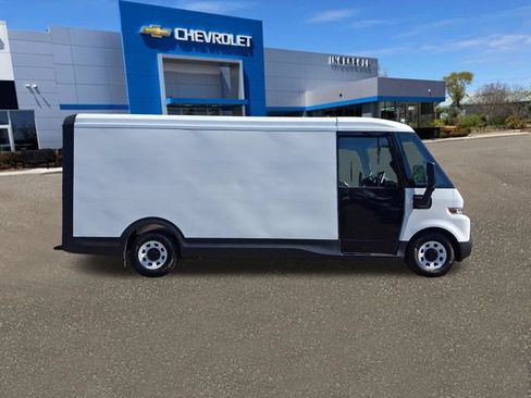 Used 2024 Chevrolet Brightdrop 600 w/ Commercial Equipment Package AWD/4WD image 23