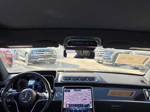 Used 2021 Mercedes-Benz S 580 4MATIC Sedan image 2