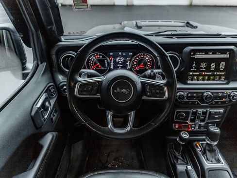 Used 2022 Jeep Wrangler Unlimited Rubicon w/ Dual Top Group AWD/4WD image 29