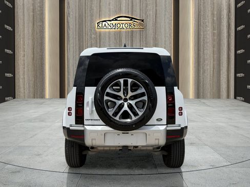 Used 2023 Land Rover Defender 90 S image 6