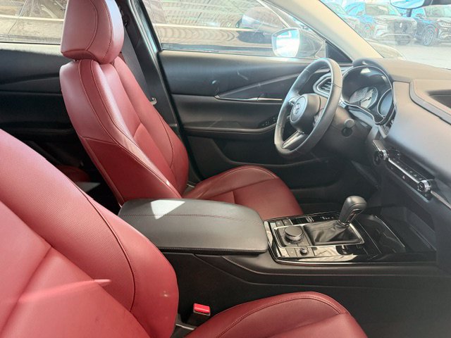 Used 2025 MAZDA CX-30 AWD 2.5 S w/ Preferred Package image 3