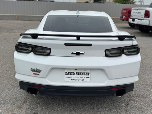 Used 2020 Chevrolet Camaro SS RWD image 5