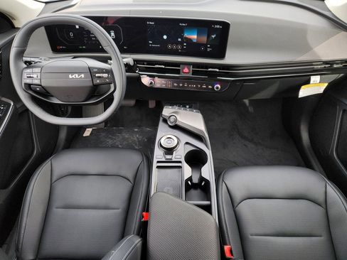 New 2025 Kia EV6 Wind image 11