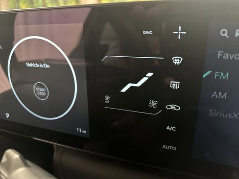 New 2025 Kia K4 EX image 22