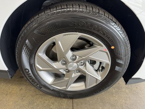 Used 2025 Hyundai Sonata SE image 19