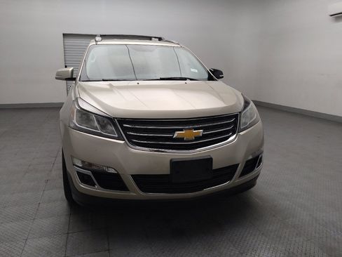 Used 2017 Chevrolet Traverse LT w/ Style and Technology Package FWD image 14