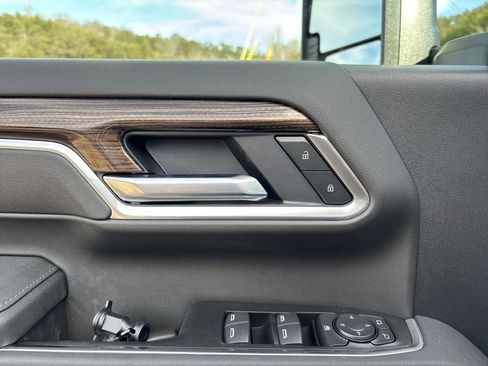 New 2026 Chevrolet Silverado 3500 LT w/ Convenience Package image 16