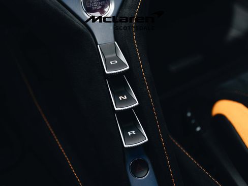 Used 2024 McLaren 750S Spider image 29