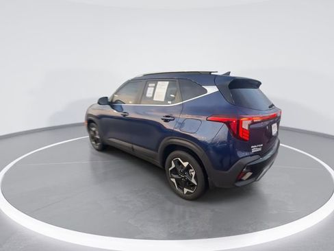 Used 2025 Kia Seltos EX w/ EX Sunroof Package image 6