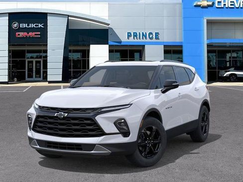 New 2026 Chevrolet Blazer LT w/ Sound & Technology Package FWD image 6