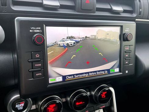 Used 2023 Toyota GR86 Premium image 23