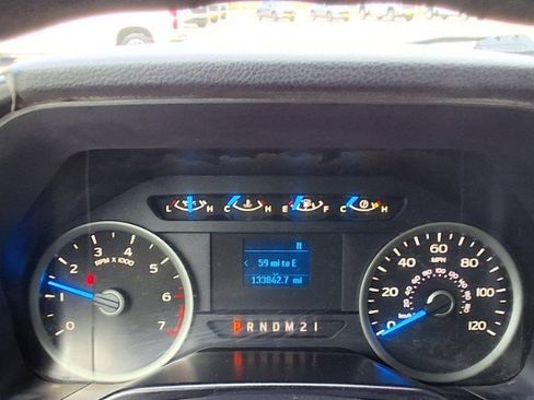 Used 2016 Ford F150 XLT image 12