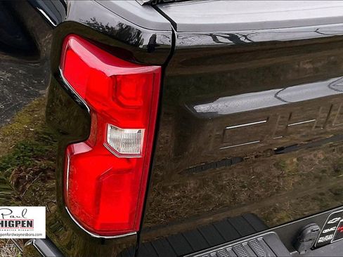 Used 2021 Chevrolet Silverado 1500 RST image 29